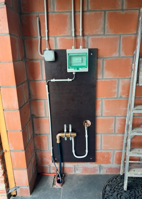 Elektriciteitsvoorziening Tuinhuis en sanitair JH Workx